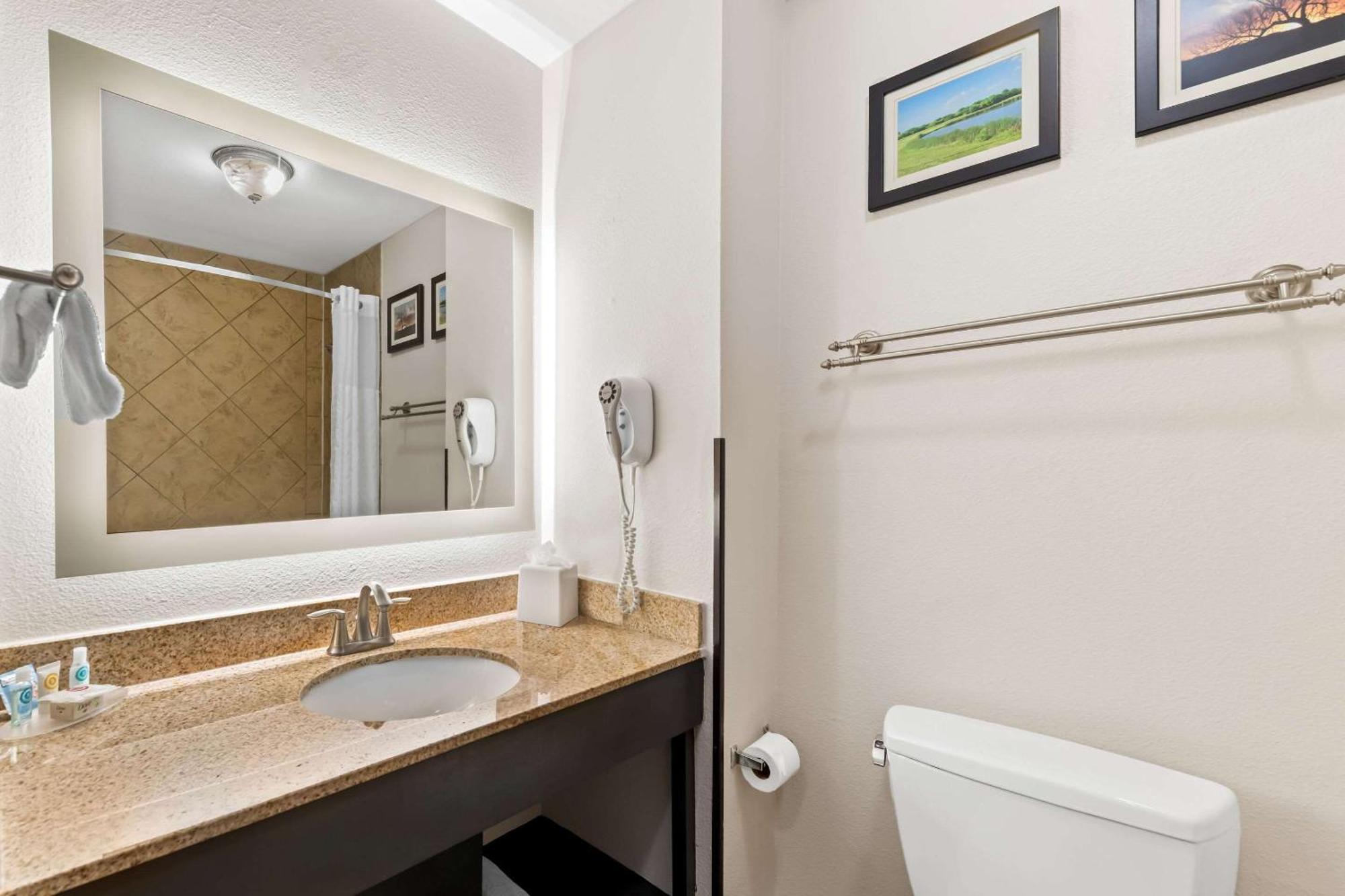 Comfort Inn & Suites Near Lake Lewisville Корінт Екстер'єр фото